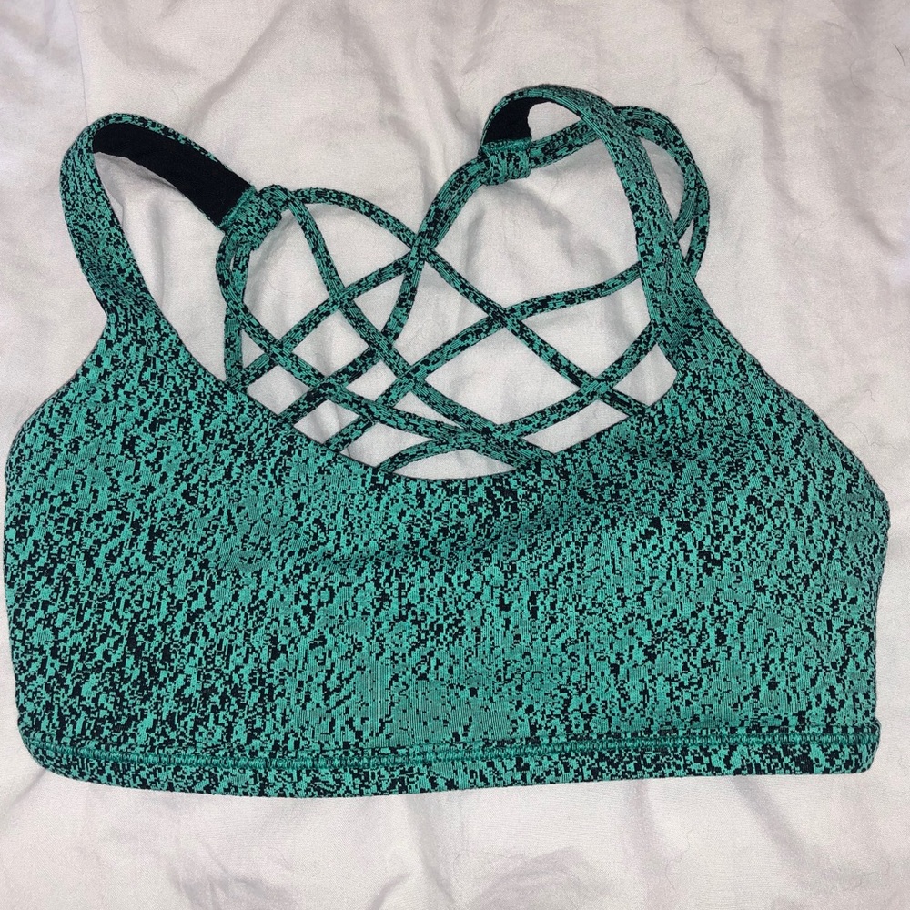 Lululemon sports bra